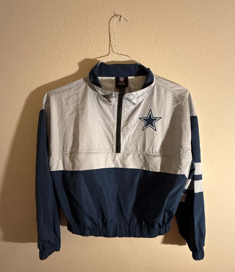 NFL Team Apparel Dallas Cowboys Half-Zip Windbreaker Jacket